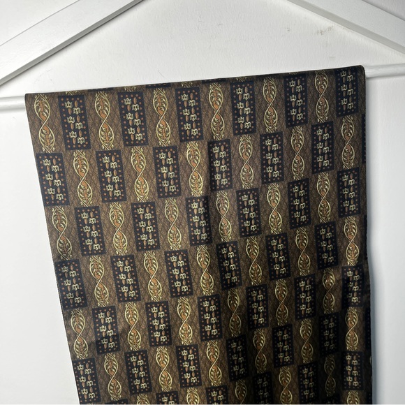 Vintage Christian Dior Black and Gold Silk/Wool Scarf - Picture 3 of 5
